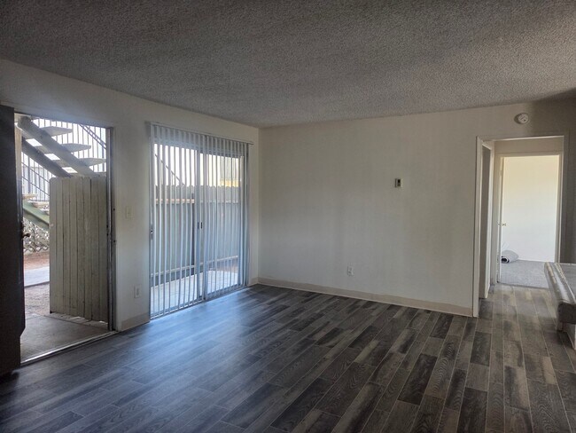 991 N Mollison Ave El Cajon, CA 92021 photo 4