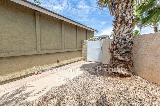 19802 N 4th St Phoenix, AZ 85024 photo 2