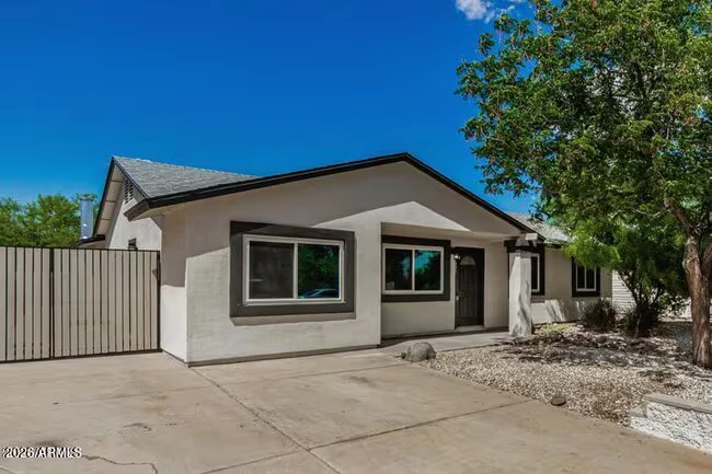 1008 W Watson Dr Tempe, AZ 85283 photo 3