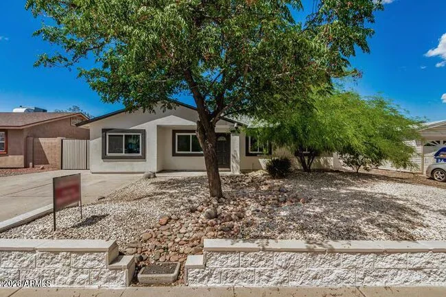1008 W Watson Dr Tempe, AZ 85283 photo 2
