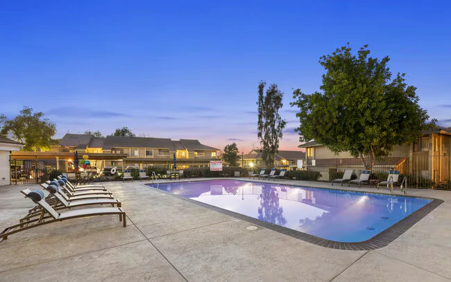 Rancho Hills photo 4