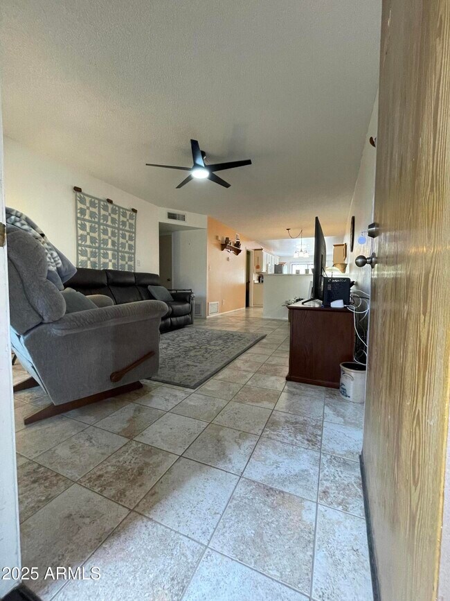 455 S Delaware Dr Apache Junction, AZ 85120 photo 3