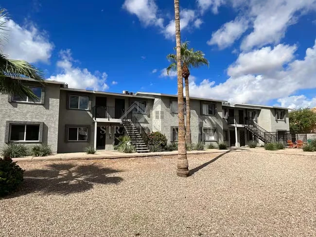 2104 E Eugie Terrace Phoenix, AZ 85022 photo 2