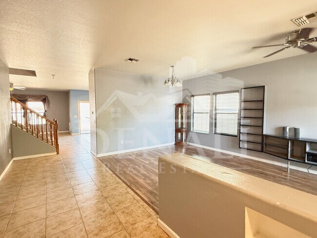 2858 W Mineral Butte Dr San Tan Valley, AZ 85144 photo 3