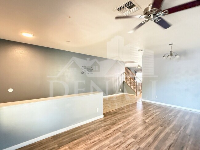 2858 W Mineral Butte Dr San Tan Valley, AZ 85144 photo 4
