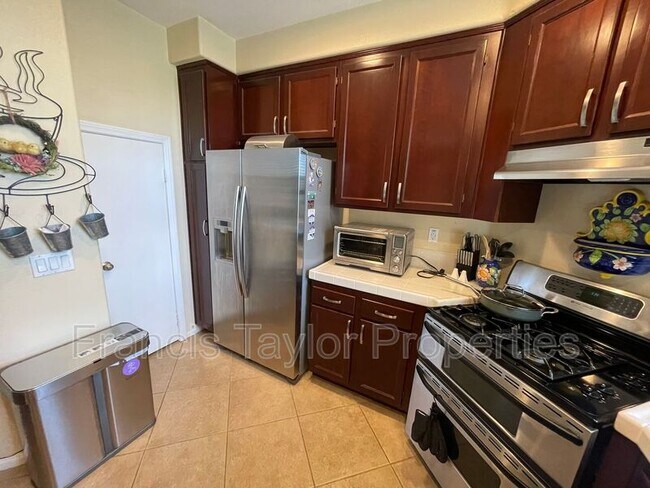 176 Aurora Ave San Marcos, CA 92078 photo 4