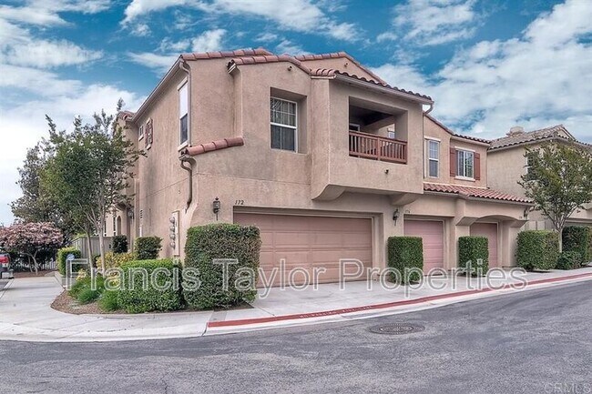 176 Aurora Ave San Marcos, CA 92078 photo 2