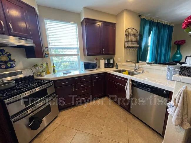 176 Aurora Ave San Marcos, CA 92078 photo 5