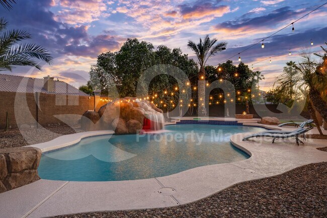 1311 E Horseshoe Dr Chandler, AZ 85249 photo 2