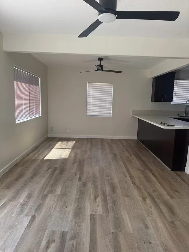2039 E Ave National City, CA 91950 photo 4