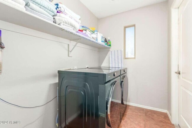 15138 W Crocus Dr Surprise, AZ 85379 photo 5