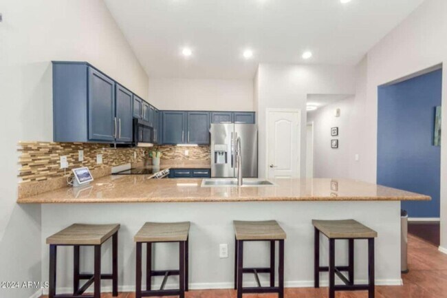 15138 W Crocus Dr Surprise, AZ 85379 photo 2