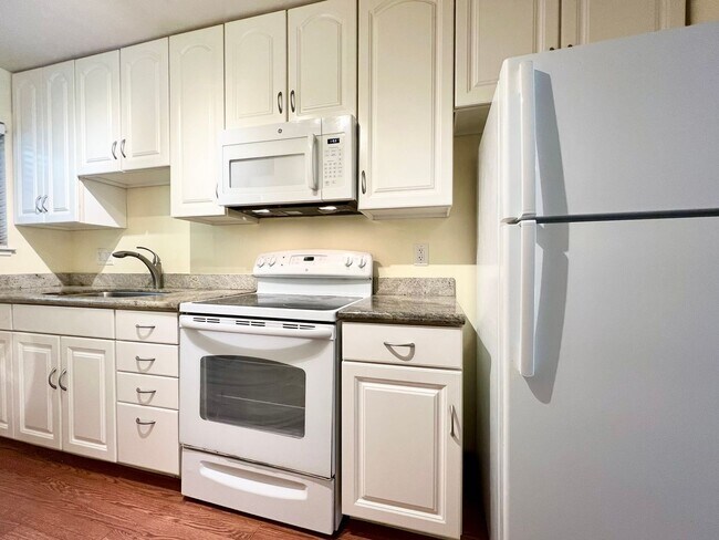 1177 Oddstad Blvd Pacifica, CA 94044 photo 4