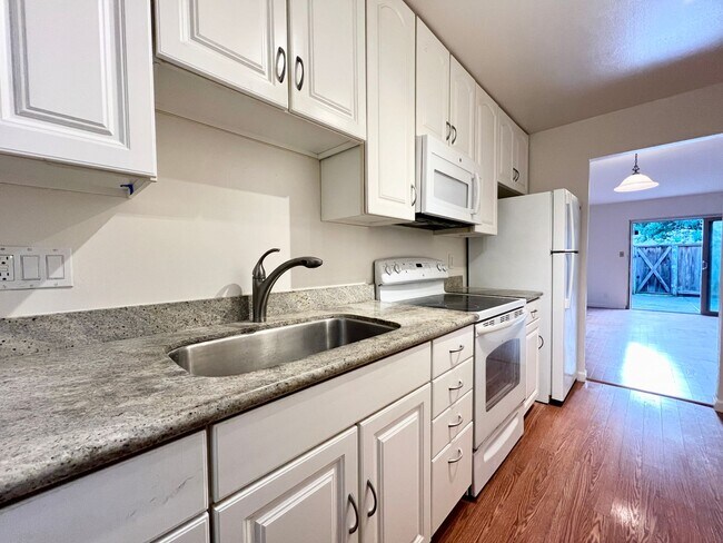 1177 Oddstad Blvd Pacifica, CA 94044 photo 5