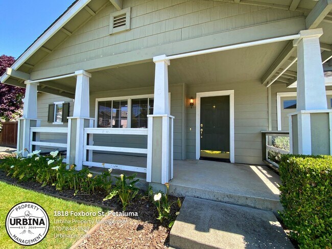 1818 Foxboro St Petaluma, CA 94954 photo 3