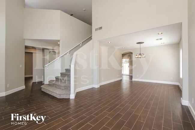 9156 W Quail Ave Peoria, AZ 85382 photo 2