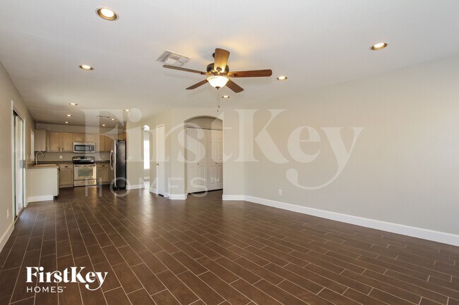 9156 W Quail Ave Peoria, AZ 85382 photo 3
