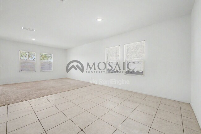 9553 W Agora Ln Tolleson, AZ 85353 photo 4