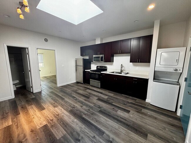 3843 National Ave San Diego, CA 92113 photo 4