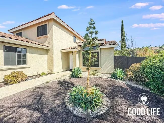 1197 Shay Pl Escondido, CA 92026 photo 2
