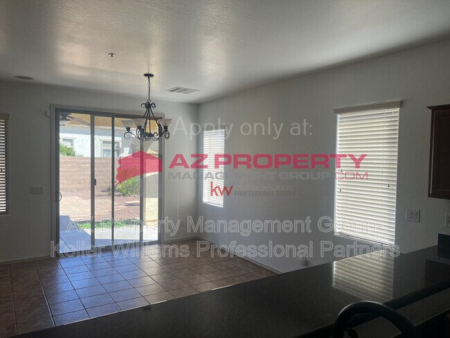 12653 W Duane Ln Peoria, AZ 85383 photo 5