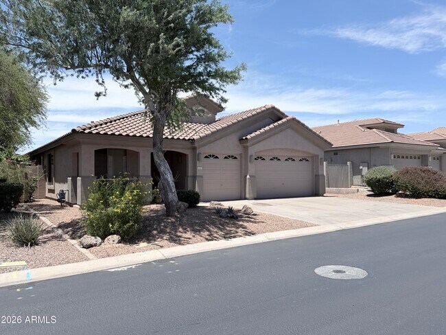 7310 E Mallory Cir Mesa, AZ 85207 photo 3