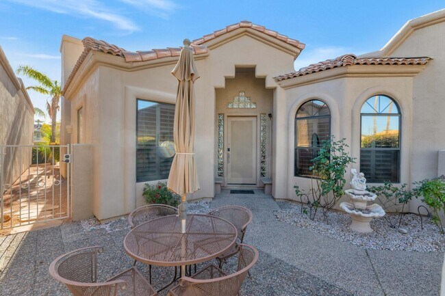 10227 E Gold Dust Ave Scottsdale, AZ 85258 photo 2