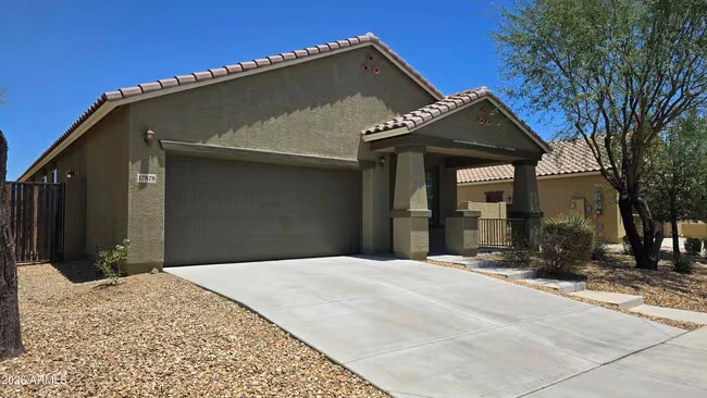 17878 W Desert Wind Dr Goodyear, AZ 85338 photo 2