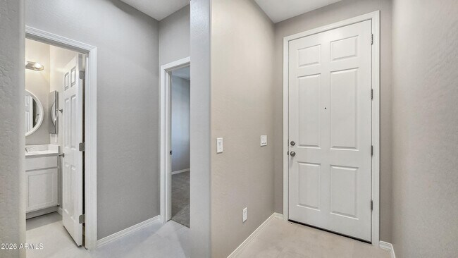 17878 W Desert Wind Dr Goodyear, AZ 85338 photo 5