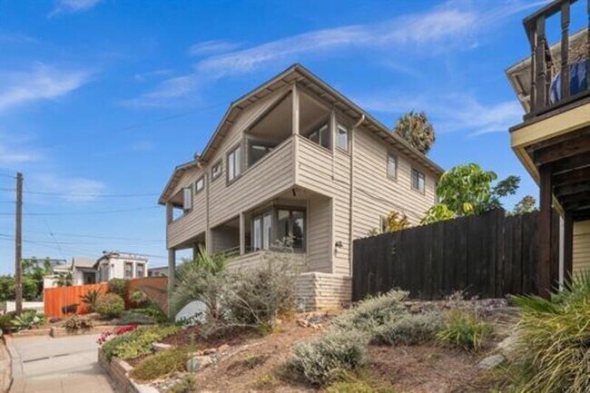 3711 Columbia St San Diego, CA 92103 photo 3