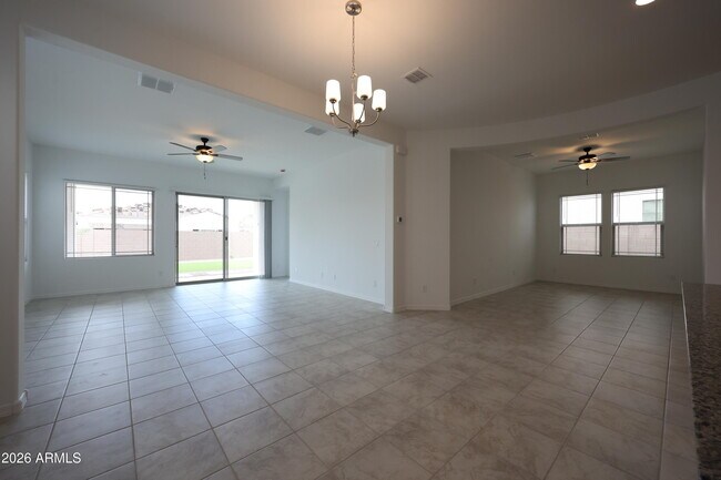 7683 W Smoketree Dr Peoria, AZ 85383 photo 5