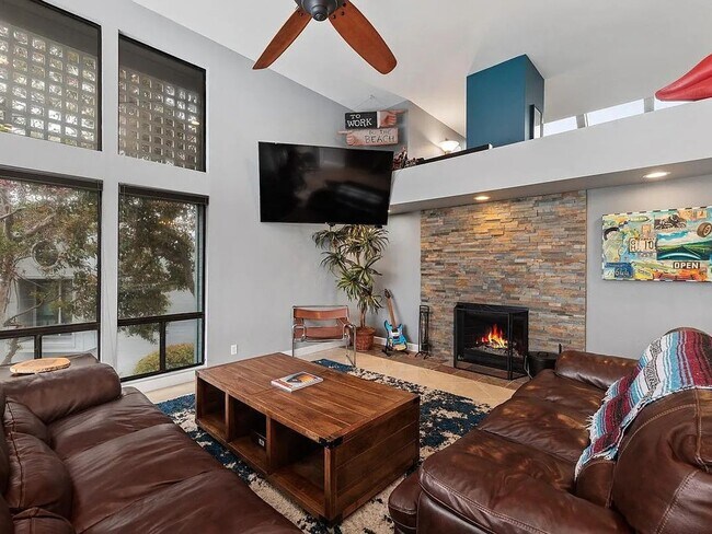 1013 Clipper Ct Del Mar, CA 92014 photo 4