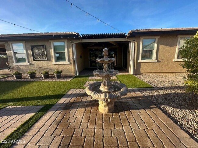 5446 S Abbey Cir Mesa, AZ 85212 photo 3