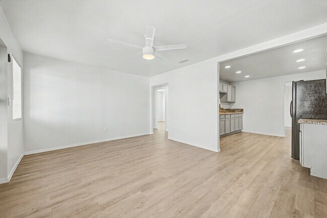 2045 E Orange St. Tempe, AZ 85281 photo 5