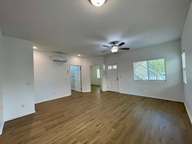 130 E Washington Ave El Cajon, CA 92020 photo 3