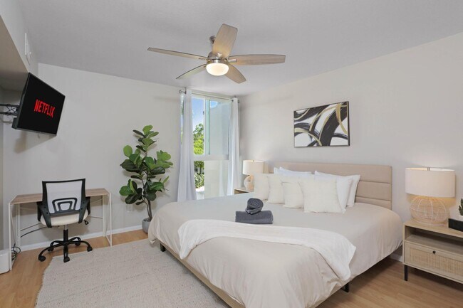 3054 Rue D’Orleans San Diego, CA 92110 photo 3