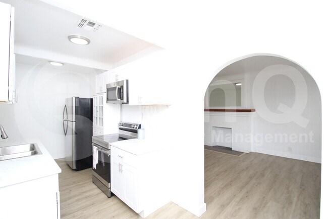 146 N 10th Ave Phoenix, AZ 85007 photo 5