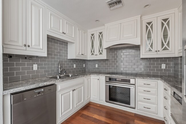 4200 N Miller Rd Scottsdale, AZ 85251 photo 2