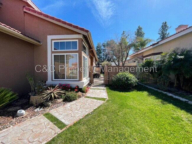 32736 Hislop Way Temecula, CA 92592 photo 3