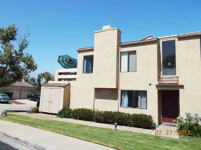 7994 Caminito Dia San Diego, CA 92122 photo 2