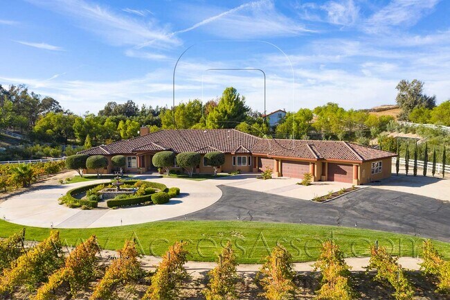 36320 Vía El Pais Bonita Temecula, CA 92592