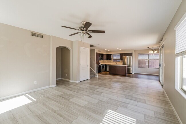 4538 W Fawn Dr Phoenix, AZ 85339 photo 5