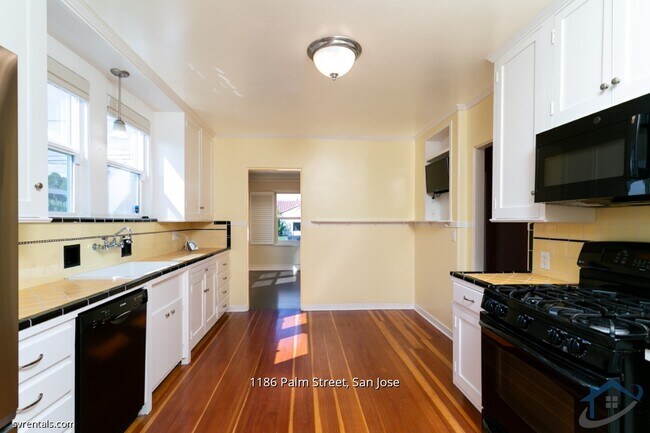 1186 Palm St San Jose, CA 95110 photo 4