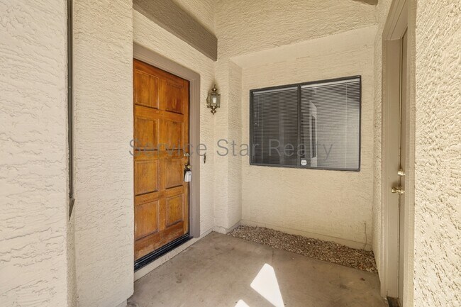 1506 N Oak St Tempe, AZ 85281 photo 3