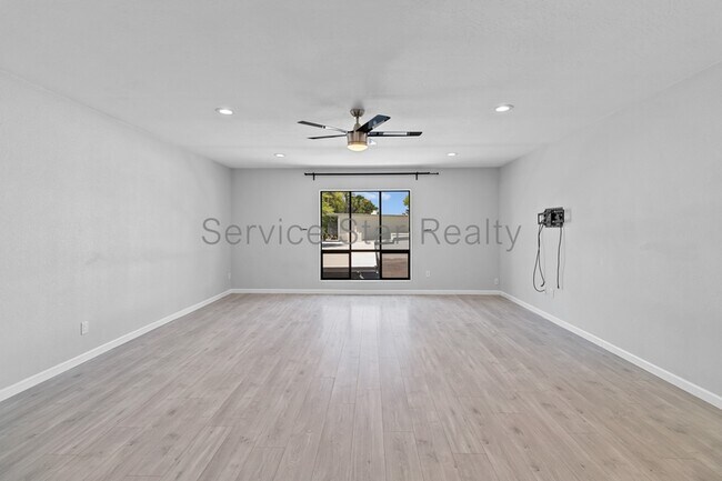 314 W Maryland Ave Phoenix, AZ 85013 photo 5