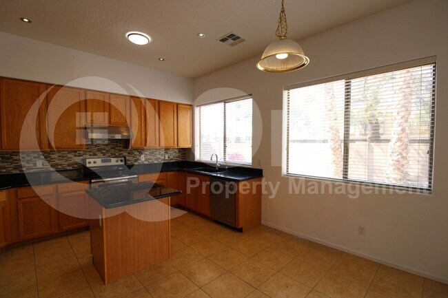906 E Sheffield Ave Chandler, AZ 85225 photo 2