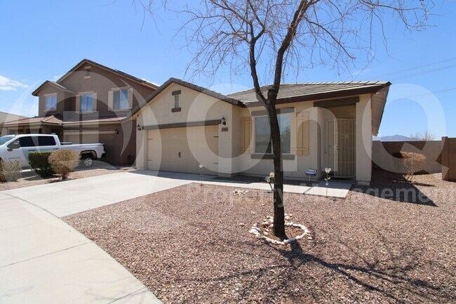 7116 S 78th Dr Phoenix, AZ 85339 photo 2