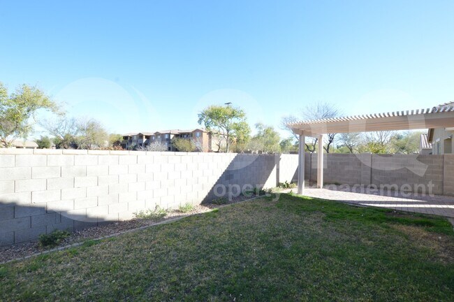 3889 S Vineyard Ave Gilbert, AZ 85297 photo 3