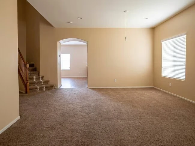 37189 W Leonessa Ave Maricopa, AZ 85138 photo 2