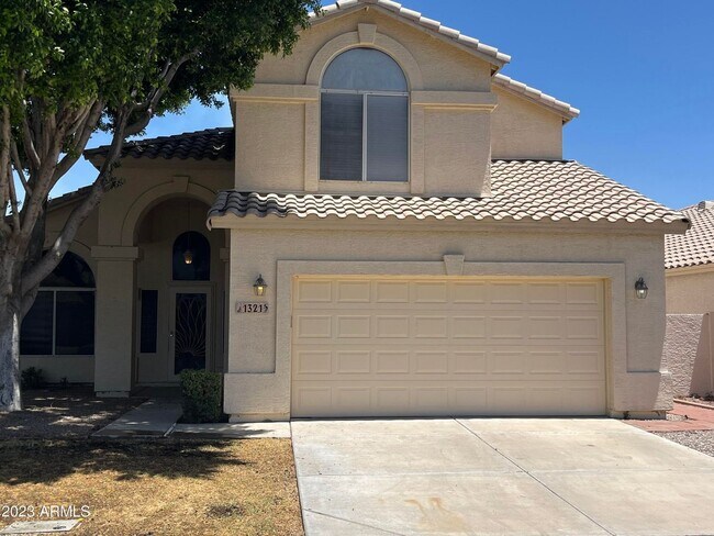 1321 N Palmsprings Dr photo 3